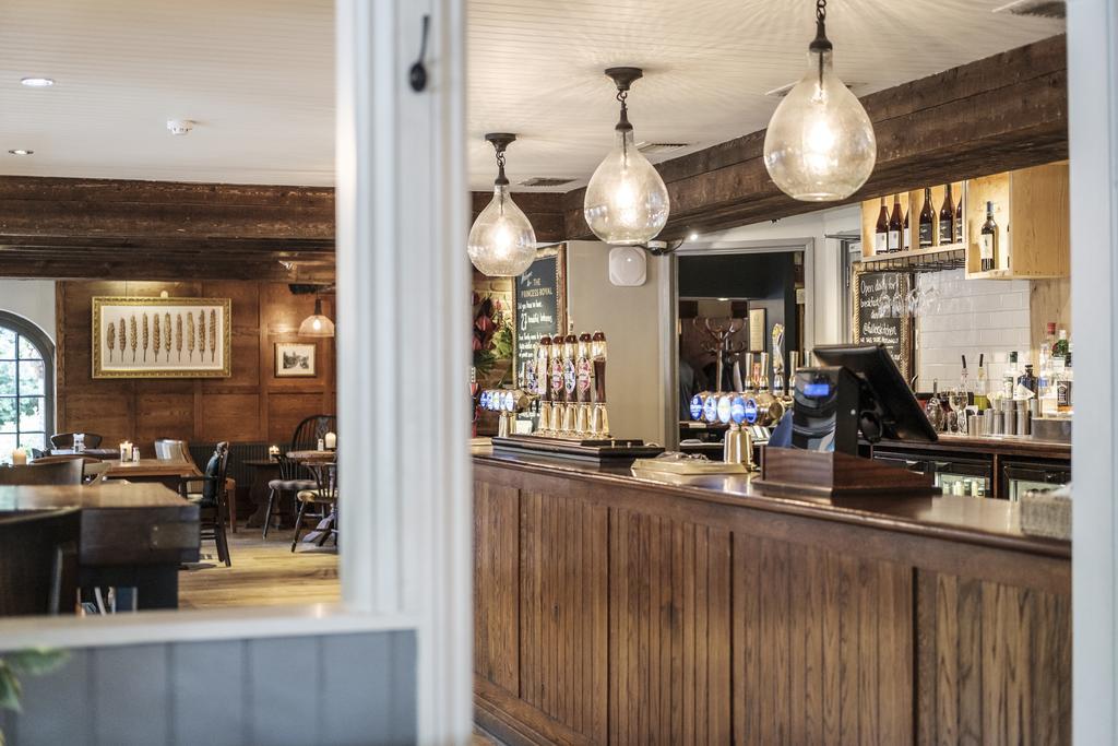 The Princess Royal Farnham  Exterior foto